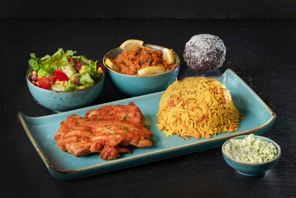 Premium: Fleisch Hähnchensteak mit Gemüse-Curry Reis
